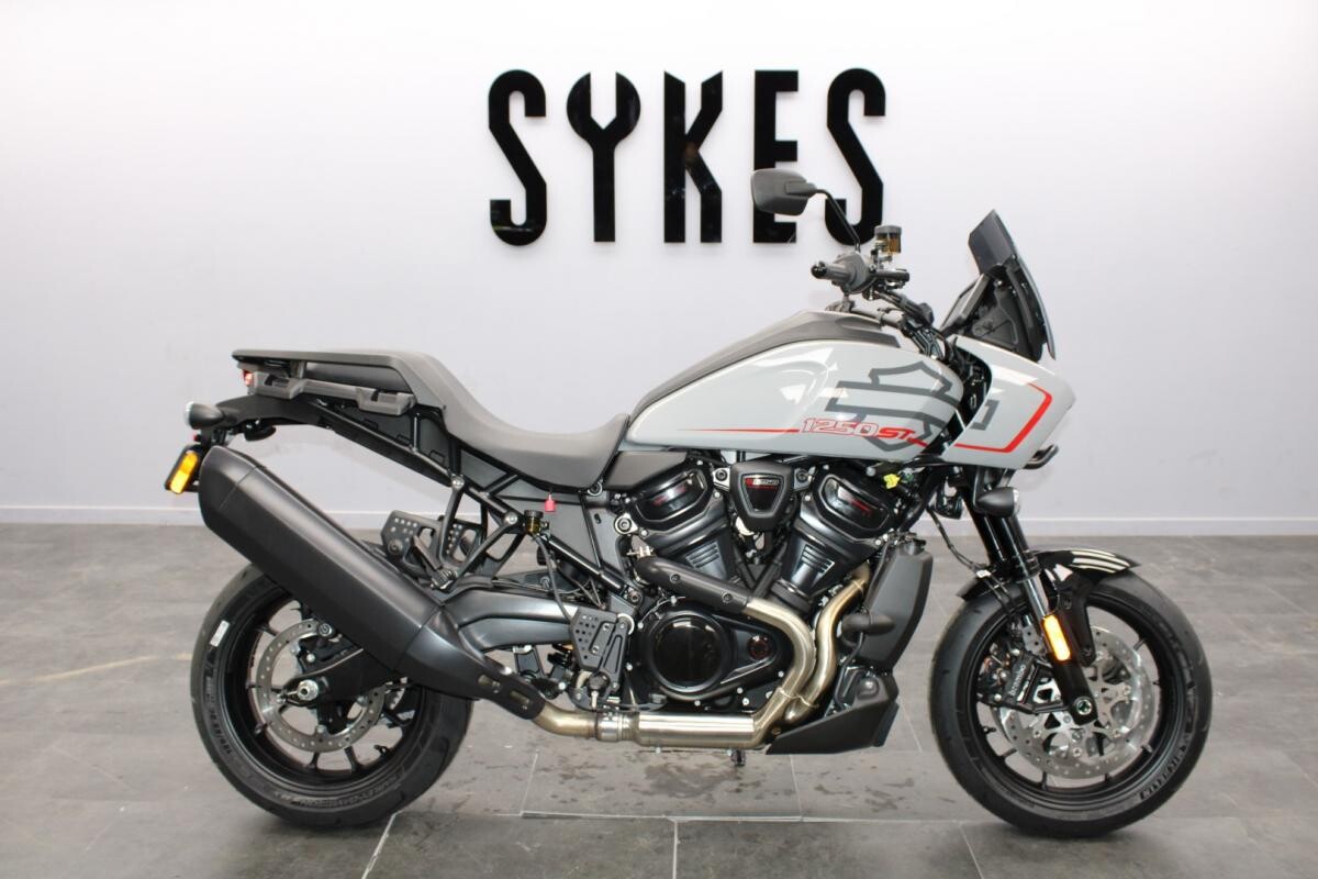 NEW 2025 Harley-Davidson RA1250ST Pan America ST in Billiard Grey