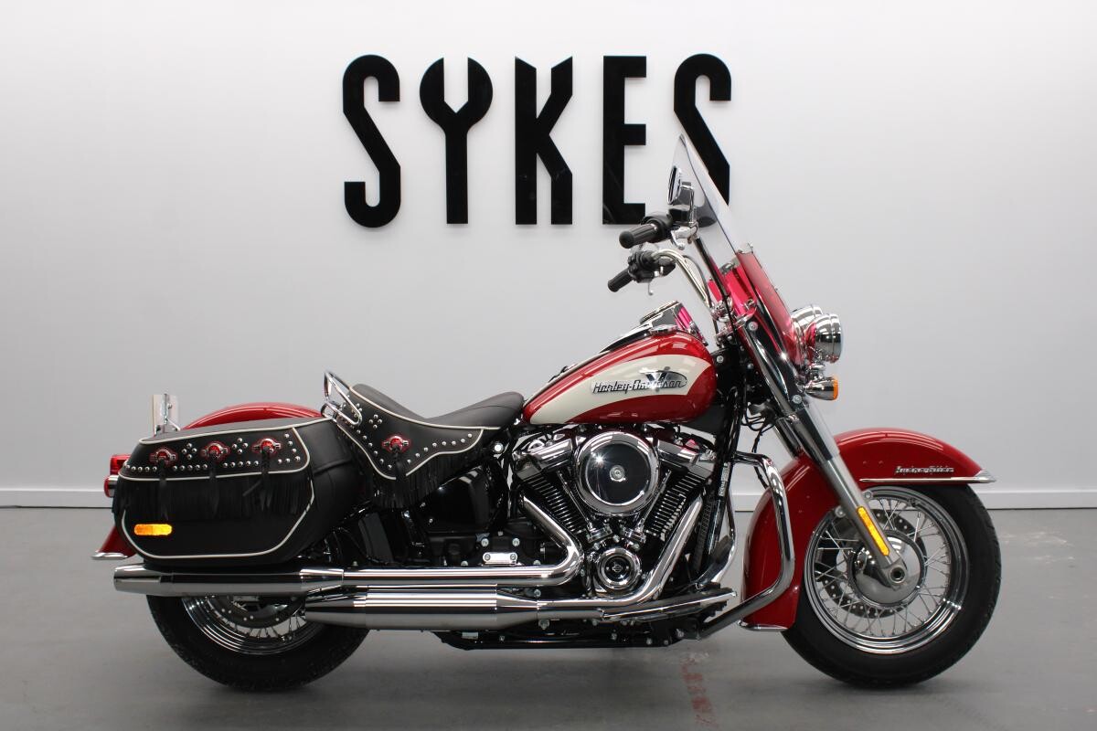 2024 Harley-Davidson Softail Hydra Glide Revival in Redline Red