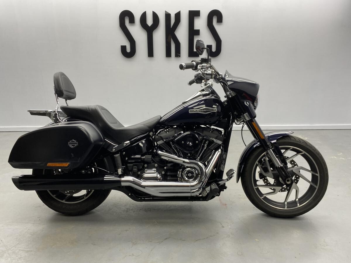 2019 Harley-Davidson FLSB Softail Sport Glide in Midnight Blue