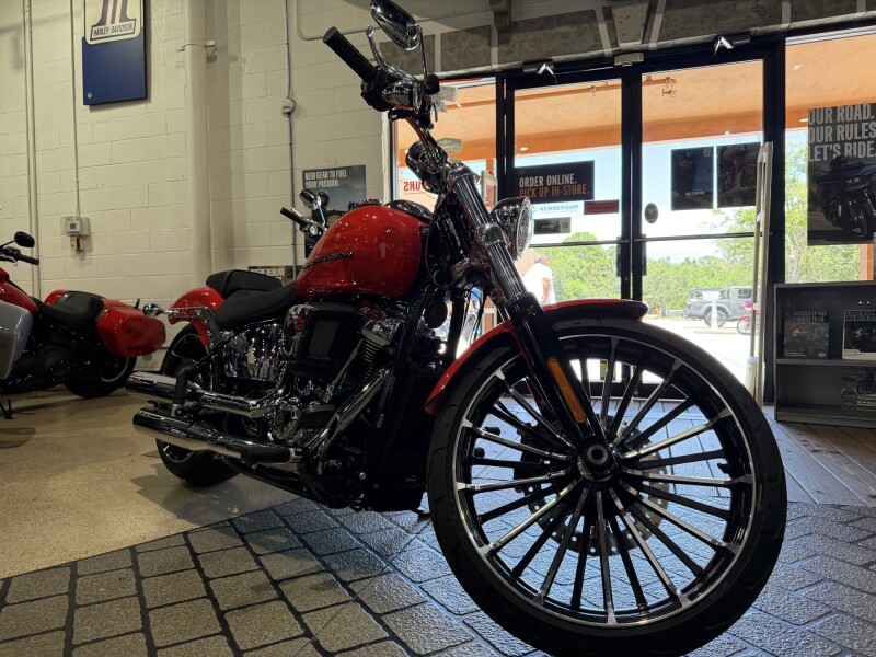 Harley-Davidson® Breakout™ 2026