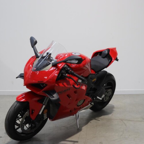 2024 Ducati Panigale V4 in Rosso Corsa, 2 Owners, 1800 Miles,  thumb 2