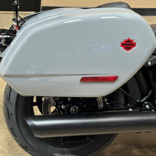 Harley-Davidson® Low Rider™ ST 2026 thumb 3