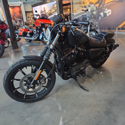 XL 883N 2017 Iron 883™ thumb 1