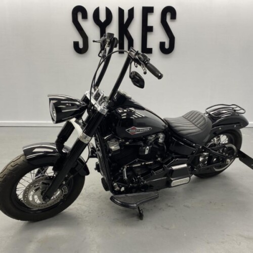 2018 Custom Harley-Davidson FLSL Softail Slim in Vivid Black thumb 1