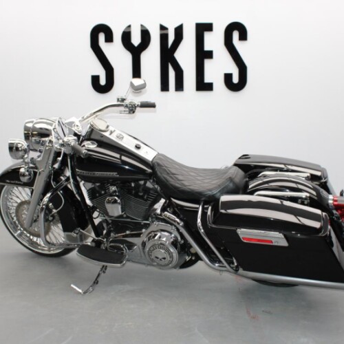 2007 Custom Harley-Davidson FLHRC Touring Road King Classic in Black thumb 0