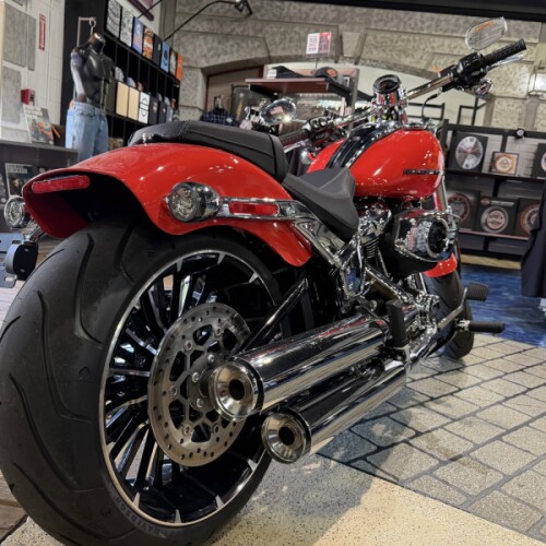 Harley-Davidson® Breakout™ 2026 thumb 2