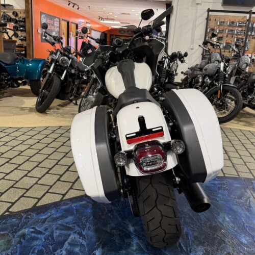 Harley-Davidson® Low Rider™ ST 2026 thumb 1