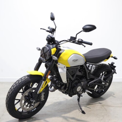 2026 Ducati Scrambler Icon in Ducati Yellow, Brand New and Unregistered Model thumb 3