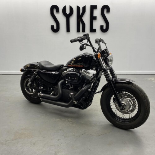 Harley-Davidson XL1200X Sportster Forty Eight in Vivid Black  thumb 2