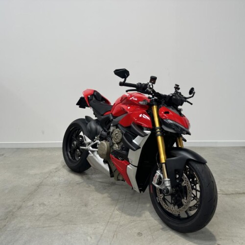 2020 Ducati Streetfighter V4S, Ducati Red Livery, 1 previous owner, 8000 miles thumb 3