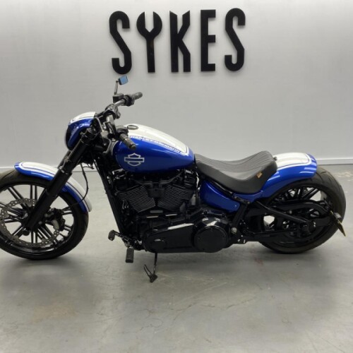 2018 Custom Harley-Davidson FXBRS Softail Breakout in Blue and White thumb 0