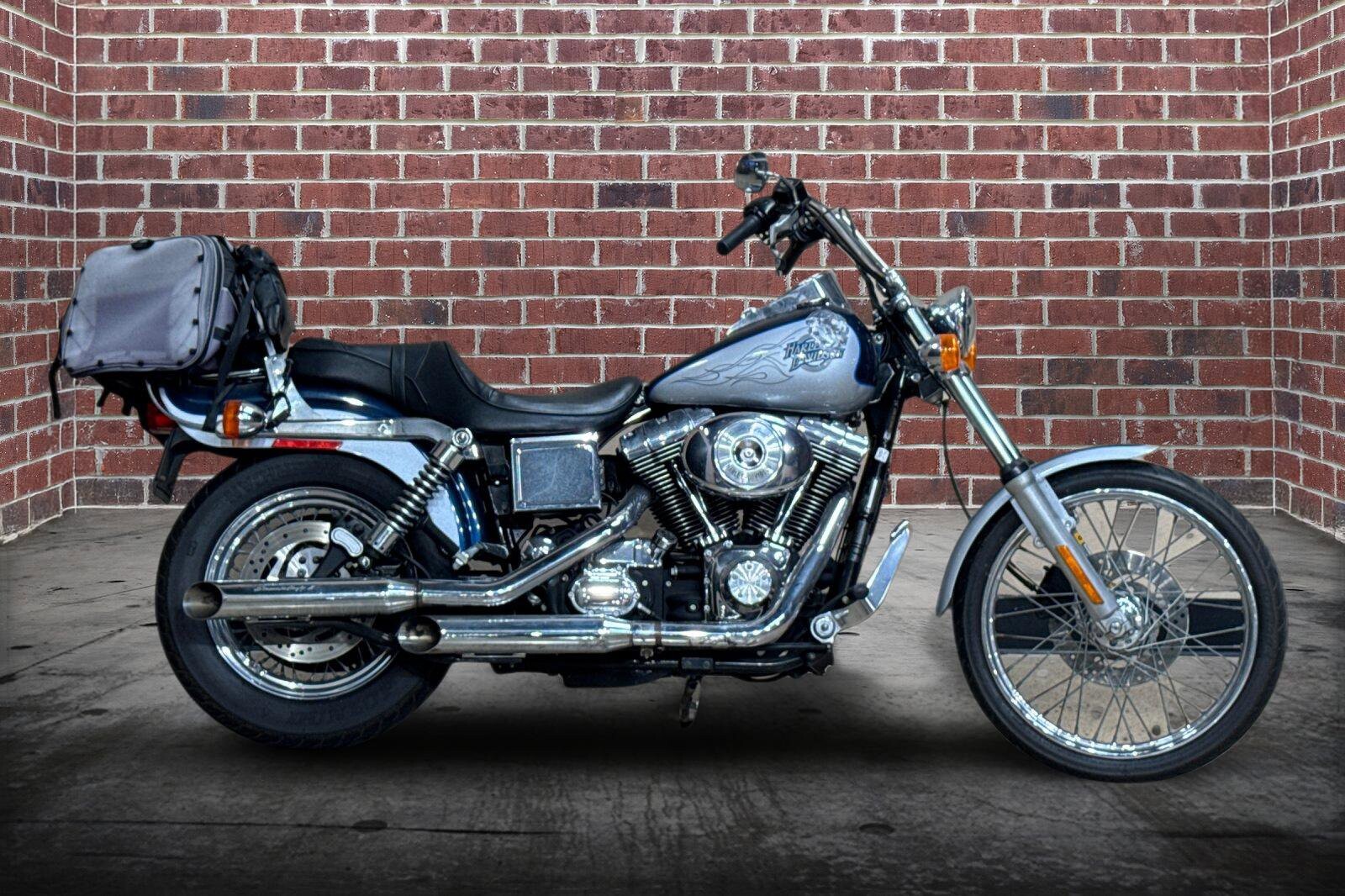 FXDWG 2001 Wide Glide®