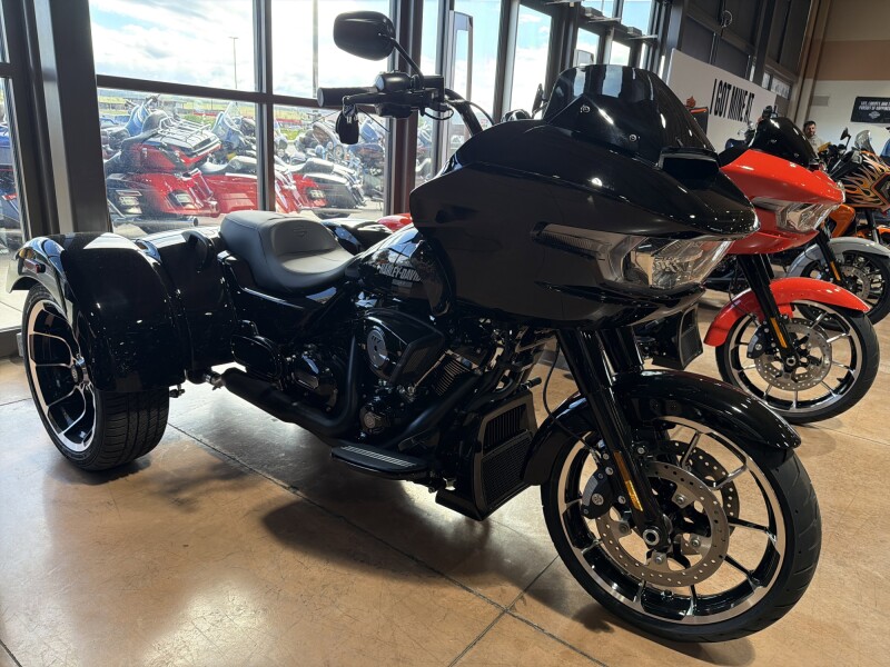 Harley-Davidson® Road Glide 3 2026