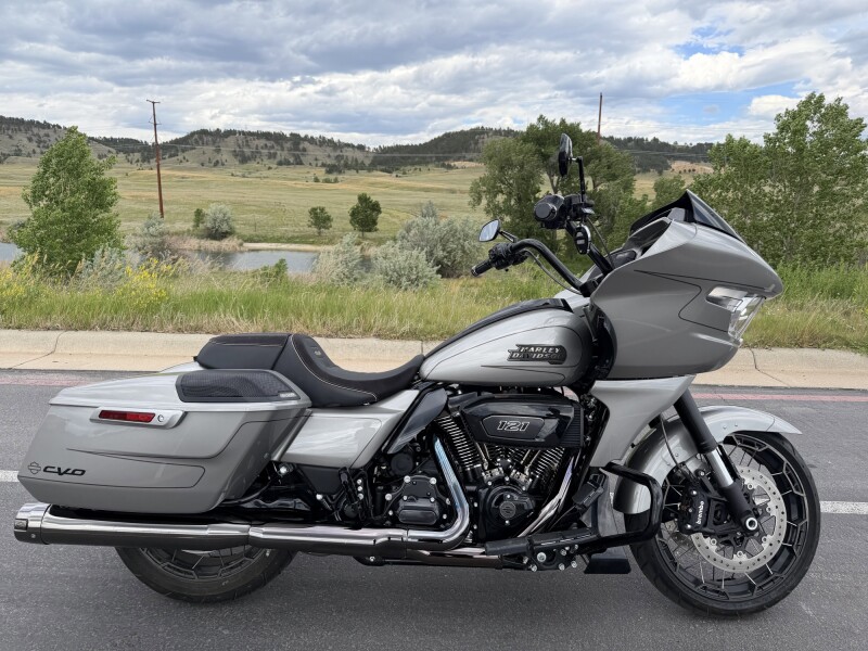 Harley-Davidson® CVO™ Road Glide® 2023
