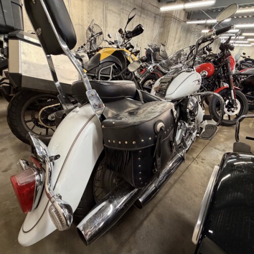 2006 Yamaha XVS65AVL White thumb 0