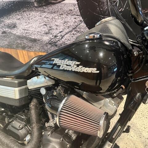 Harley-Davidson® Street Bob® 2008 FXDBP thumb 3