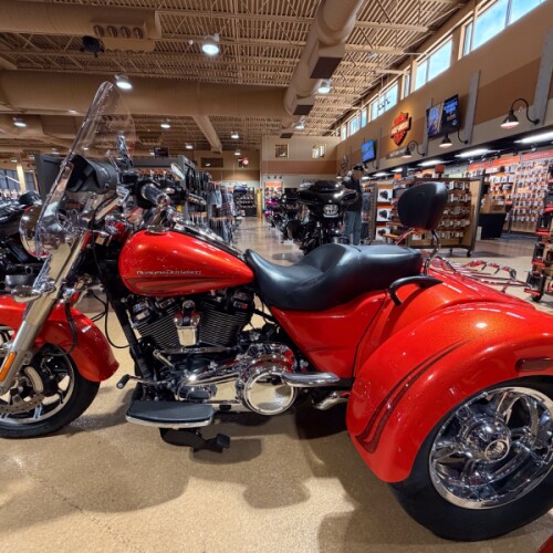 Harley-Davidson® Freewheeler® 2017 thumb 1