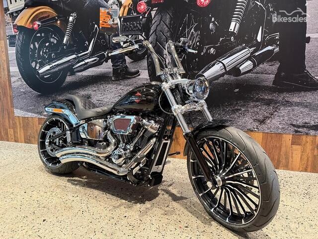 MY25 Harley-Davidson Softail Breakout 117 CHROME CUSTOM KING