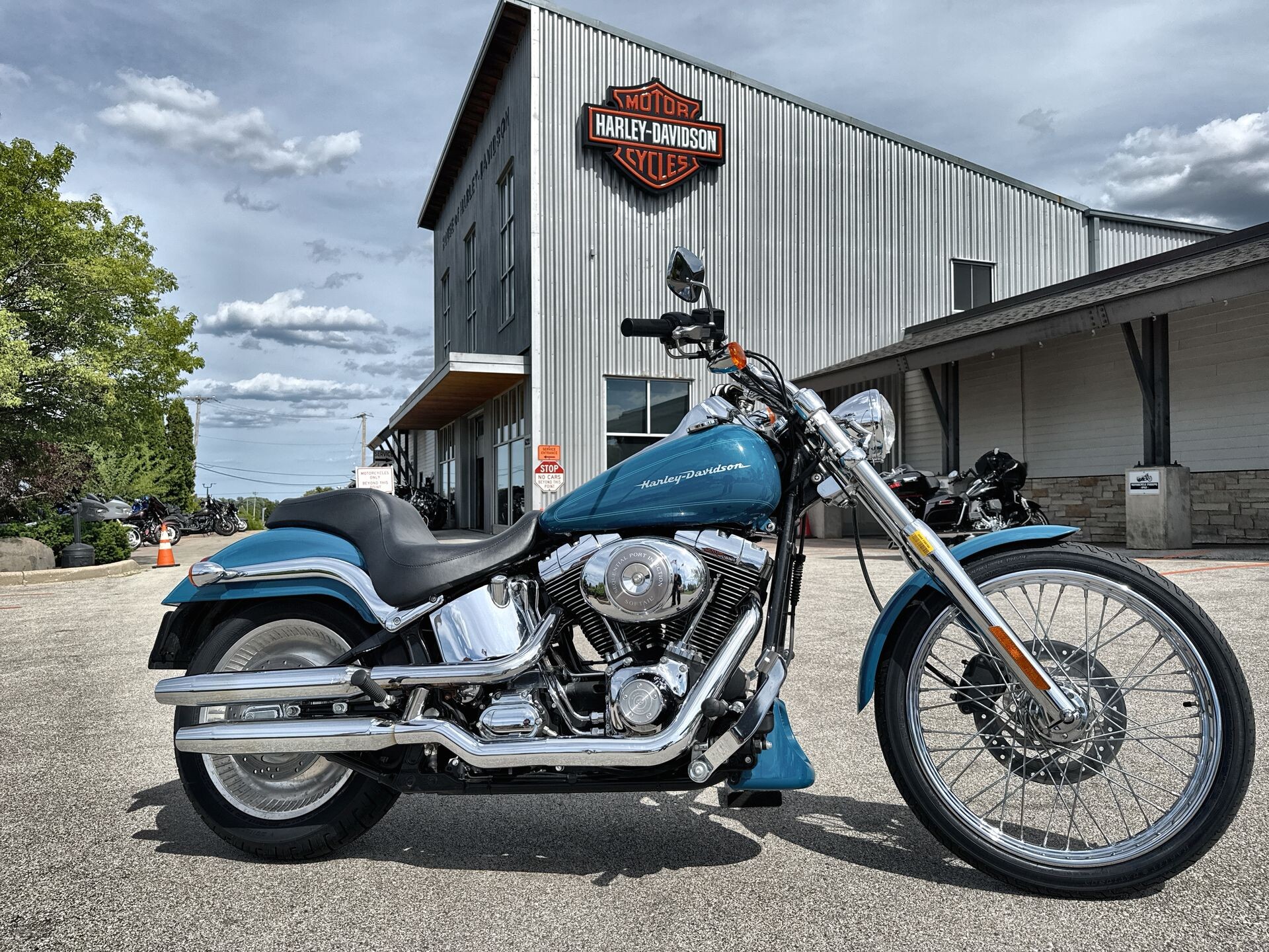 2002 Harley-Davidson® Softail Deuce Luxury Teal