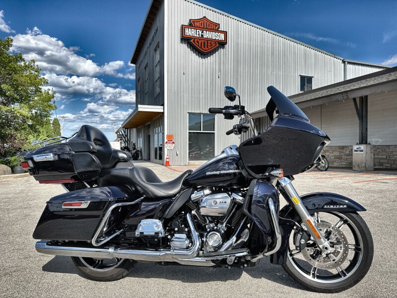 2020 Harley-Davidson® Road Glide® Limited Midnight Blue