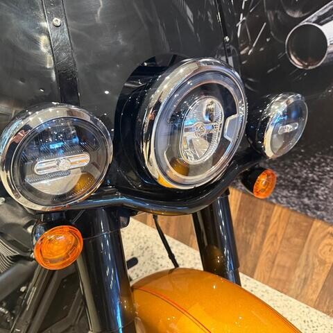 MY23 Harley-Davidson Softail Heritage Classic S 114 w/ABS Cruise (FLHCS) Prospect Gold thumb 0