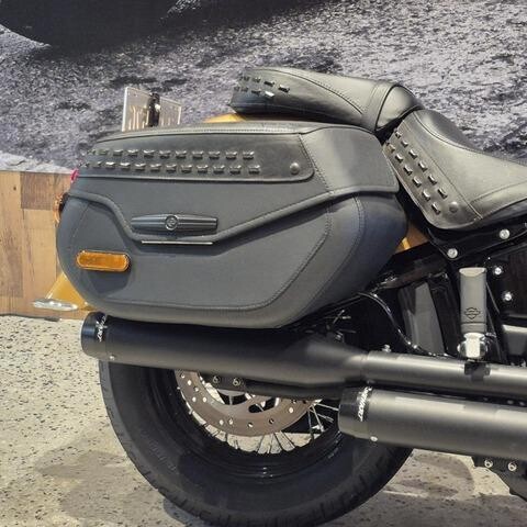MY23 Harley-Davidson Softail Heritage Classic S 114 w/ABS Cruise (FLHCS) Prospect Gold thumb 0