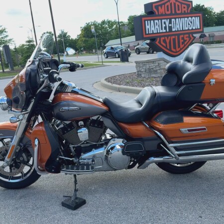 2015 Harley-Davidson® Electra Glide® Ultra Classic™ Two-Tone Amber Whiskey/Charcoal Pearl thumb 0