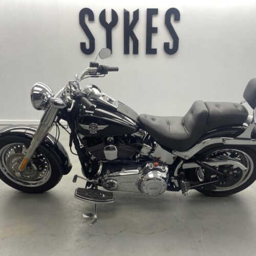 2010 Harley-Davidson FLSTF Softail Fat Boy in Vivid Black thumb 0