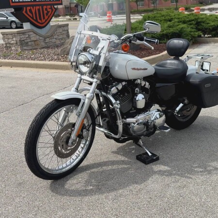 2007 Harley-Davidson® Sportster Custom WHITE GOLD thumb 1