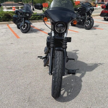 2018 Harley-Davidson® Iron 883™ Black Denim thumb 2