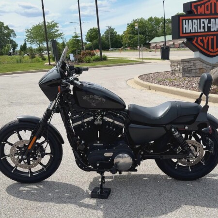 2018 Harley-Davidson® Iron 883™ Black Denim thumb 0