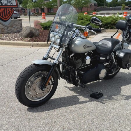 2010 Harley-Davidson® Fat Bob® Brilliant Silver Denim thumb 1