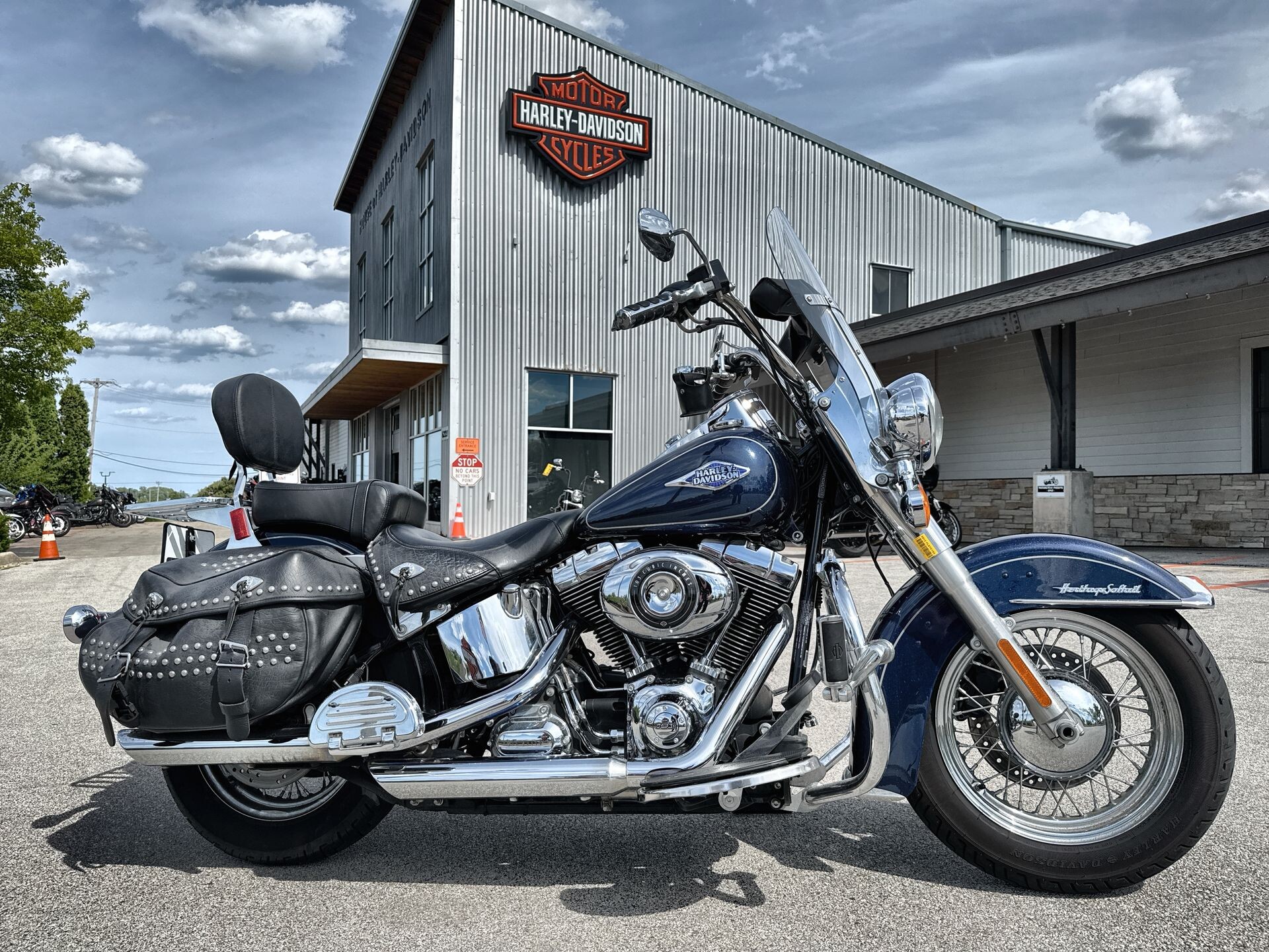 2012 Harley-Davidson® Heritage Softail® Classic Big Blue Pearl
