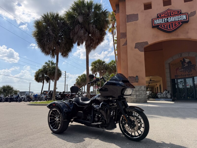 Harley-Davidson® Road Glide® 3 2024