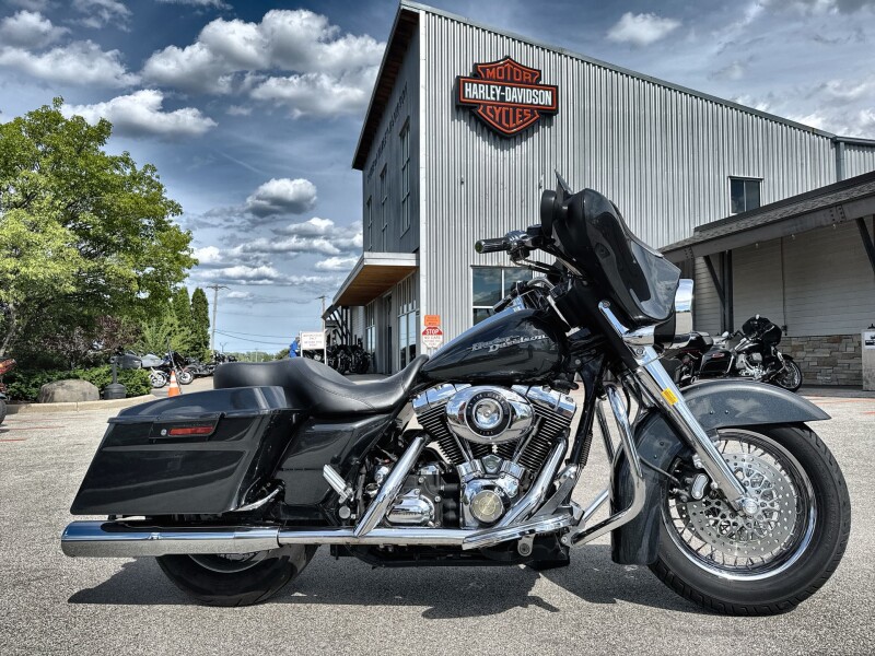 2007 Harley-Davidson® Street Glide® Black Pearl