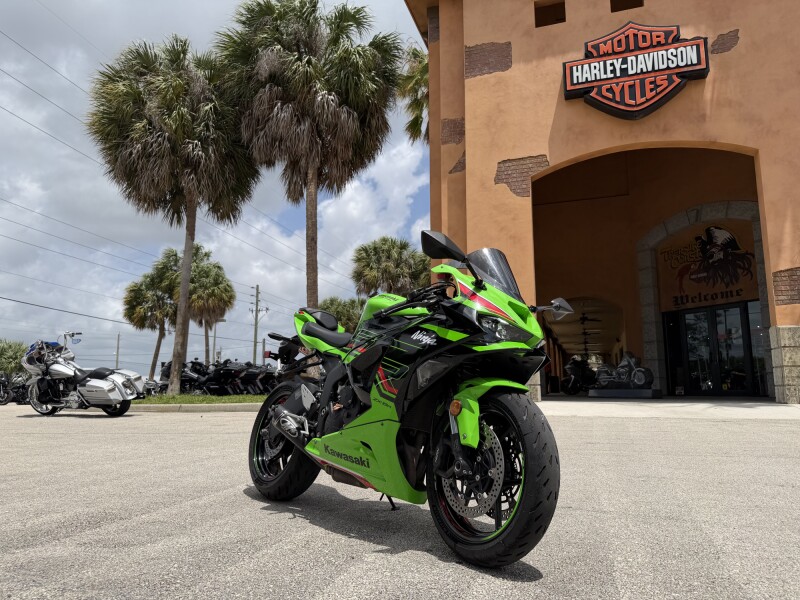 Kawasaki NINJA® ZX™-6R KRT EDITION 2024