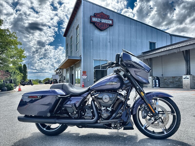 2026 Harley-Davidson® Street Glide® Purple Abyss Black Trim