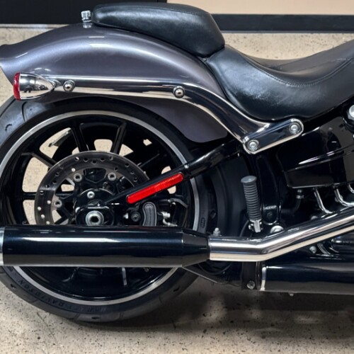 Harley-Davidson® Breakout® 2015 thumb 3