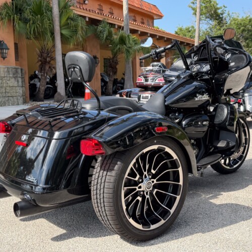 Harley-Davidson® Road Glide® 3 2024 thumb 2