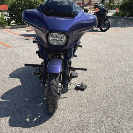 2026 Harley-Davidson® Street Glide® Purple Abyss Black Trim thumb 2