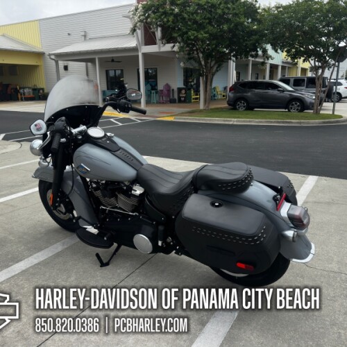 2026 Harley-Davidson® Heritage Classic® thumb 0