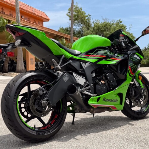 Kawasaki NINJA® ZX™-6R KRT EDITION 2024 thumb 2