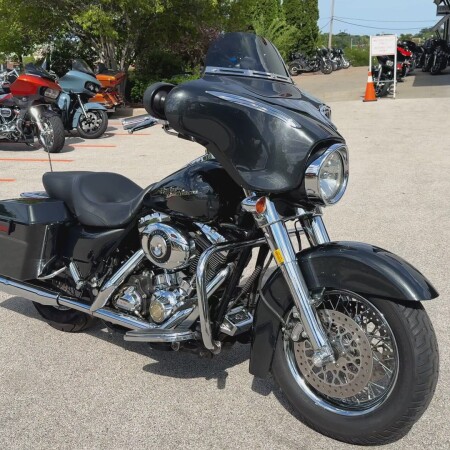 2007 Harley-Davidson® Street Glide® Black Pearl thumb 3