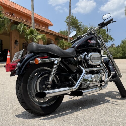 Harley-Davidson® 1200 Custom 2001 thumb 2
