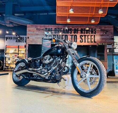 2010 Harley-Davidson® Softail® Rocker™ C