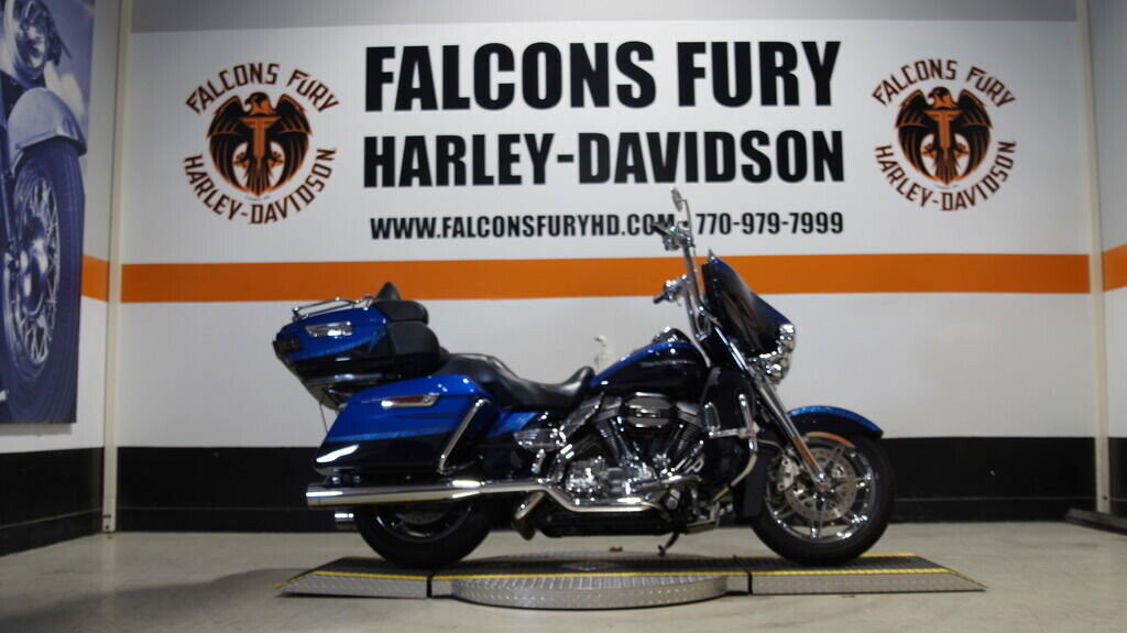 Harley-Davidson® CVO™ Electra Glide Ultra Limited® 2014