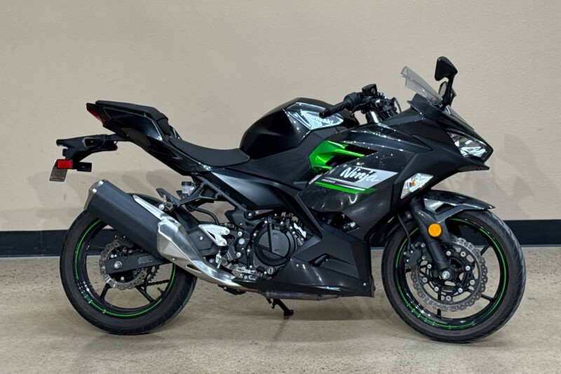Kawasaki Ninja® 400 2023