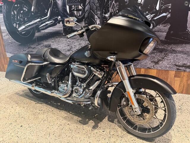 2022 Harley-Davidson® Road Glide™ Special