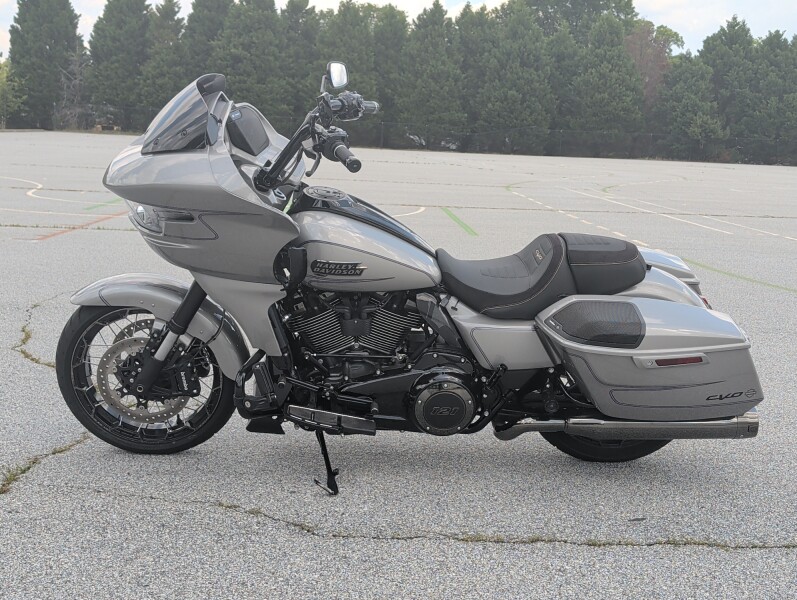 Harley-Davidson® CVO™ Road Glide® 2023