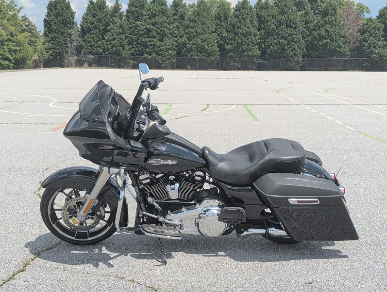 Harley-Davidson® Road Glide® 2023